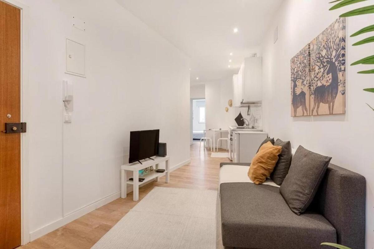 Ground Floor 2 Bedroom With Pool Apartment
